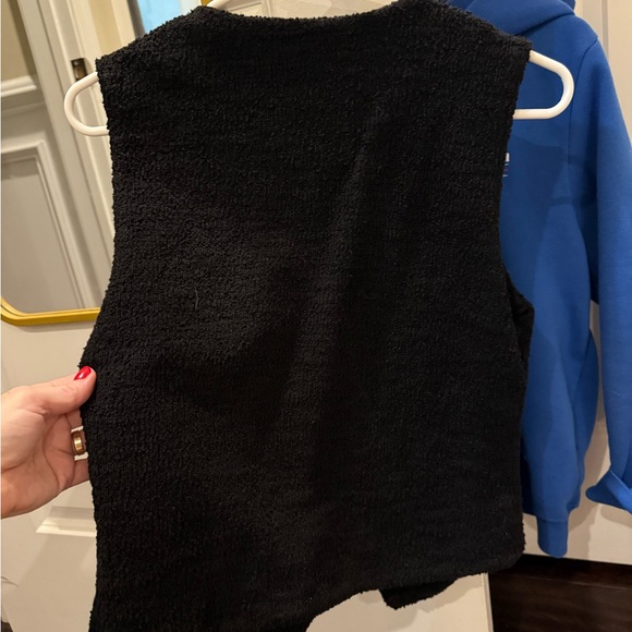 Zara Black Textured Knit Vest - Picture 4 of 6